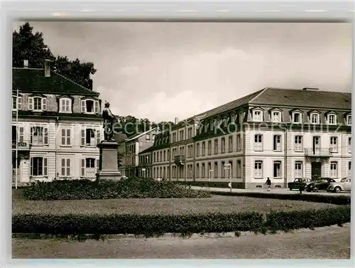 AK / Ansichtskarte Zweibruecken Herzogsplatz mit Bismarckdenkmal Kat. Zweibruecken