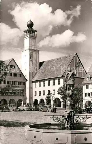 AK / Ansichtskarte Freudenstadt Marktplatz mit Rathaus und Brunnen Kat. Freudenstadt