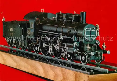 AK / Ansichtskarte Modellbau Eisenbahn Schnellzug Lokomotive 801 MAV 1901 Koezlekedesi Muzeum Budapest Kat. Spielzeug