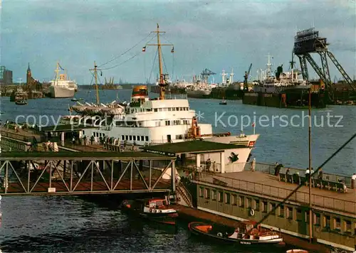 AK / Ansichtskarte Schiffe Ships Navires Hamburg Seebaederschiff Bunte Kuh St. Pauli Landungsbruecken 