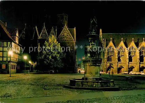 AK / Ansichtskarte Braunschweig Altstadtmarkt Rathaus Martinikirche Brunnen bei Nacht Kat. Braunschweig