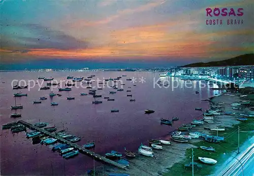 AK / Ansichtskarte Rosas Costa Brava Cataluna Panorama Hafen in der Daemmerung Kat. Alt Emporda