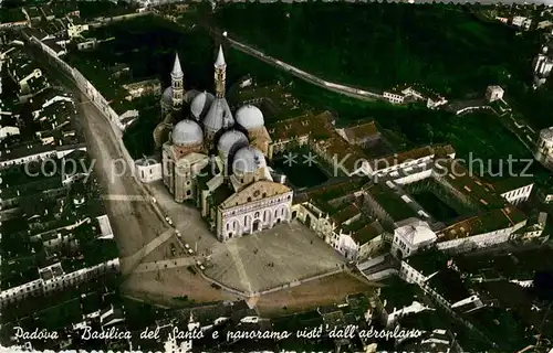 AK / Ansichtskarte Padova Basilica del Santo e panorama visti dall aeroplano Kat. Padova