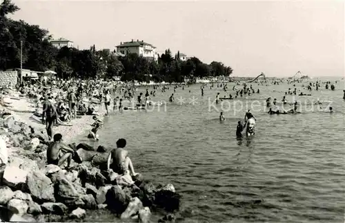 AK / Ansichtskarte Crikvenica Kroatien Strandpartie Kat. Kroatien