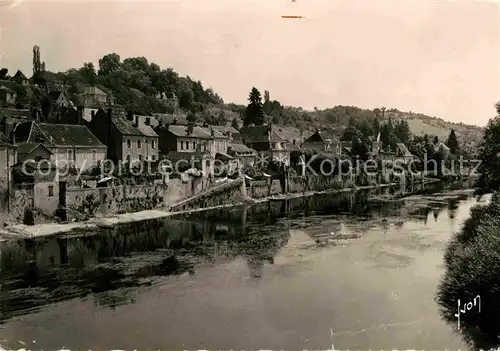 AK / Ansichtskarte Le Bugue La Vezere vue sur la Mate Kat. Le Bugue