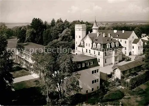 AK / Ansichtskarte Ising Chiemsee Schloss und Schule Kat. Chieming