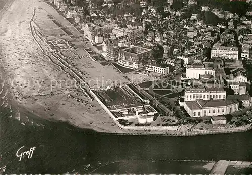 AK / Ansichtskarte Trouville Deauville Les bords de la Touques Plage Piscine Casino vue aerienne