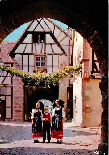 AK / Ansichtskarte Riquewihr Haut Rhin Folklore Alsacien Sur la route du vin Kat. Riquewihr