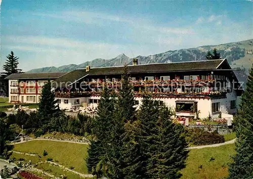 AK / Ansichtskarte Sonthofen Oberallgaeu Kur und Sporthotel Allgaeuer Berghof Kat. Sonthofen