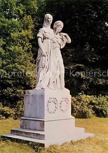 AK / Ansichtskarte Hannover Denkmal der Koenigin Luise von Preussen und der Koenigin Friederike von Hannover Kat. Hannover