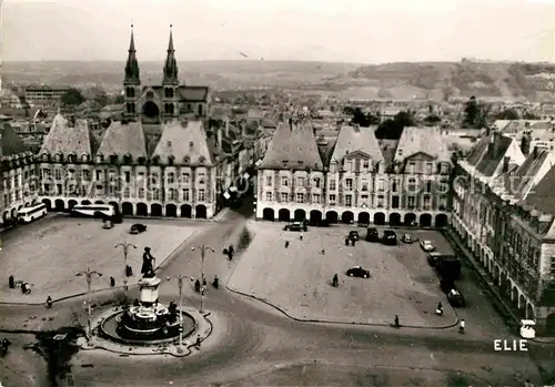 AK / Ansichtskarte Charleville Mezieres Place Ducale Monument Charles de Gonzague Kat. Charleville Mezieres