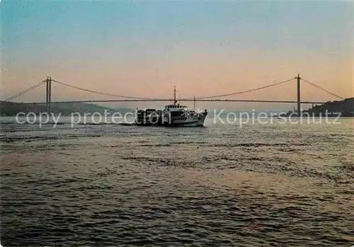 AK / Ansichtskarte Schiffe Ships Navires Istanbul Tuerkei Bogazici Koepruesue