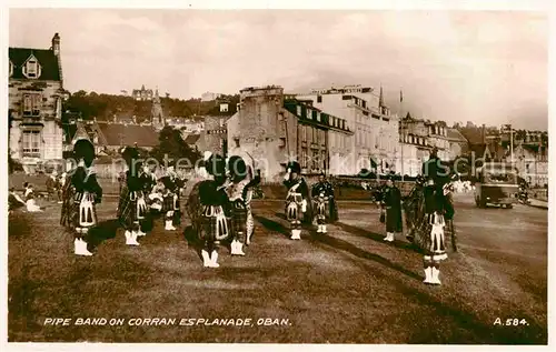 AK / Ansichtskarte Oban Pipe Band on Corran Esplanade Valentines Postcard Kat. Argyll & the Islands LEC mainland