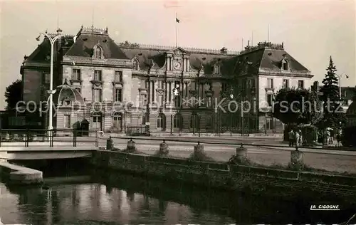 AK / Ansichtskarte Troyes Aube La Prefecture Kat. Troyes