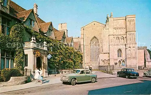 AK / Ansichtskarte Malmesbury The old Bell and West Front of the Abbey Kat. North Wiltshire