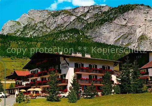 AK / Ansichtskarte Wolkenstein Groeden Hotel Tyrol Kat. Selva Val Gardena Tirol