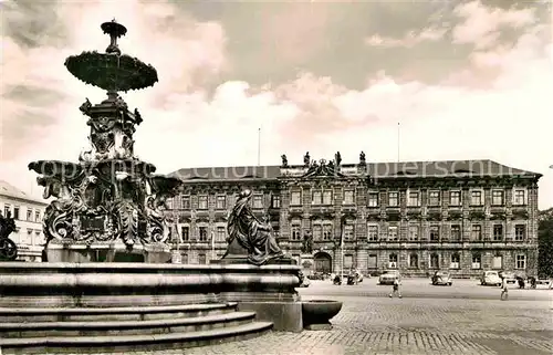 AK / Ansichtskarte Erlangen Schloss Kunstbrunnen  Kat. Erlangen