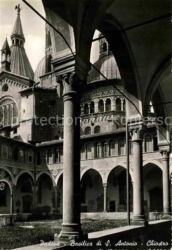 AK / Ansichtskarte Padova Basilica di S. Antonio Chiostro Kat. Padova