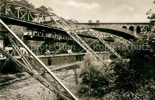 AK / Ansichtskarte Vohwinkel Schwebebahn Bruecke Kat. Wuppertal