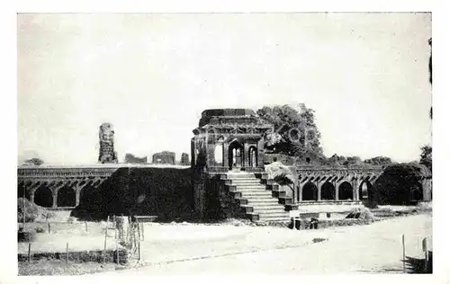 AK / Ansichtskarte Mandu Ashrafi Mahal Madrasa Mausoleum