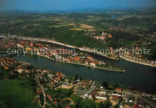 AK / Ansichtskarte Passau Dreifluessestadt am Zusammenfluss von Donau Inn und Ilz Fliegeraufnahme Kat. Passau
