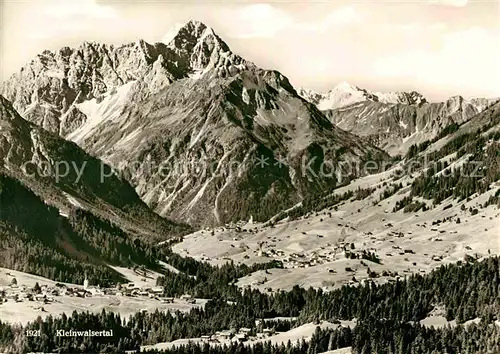 AK / Ansichtskarte Kleinwalsertal Alpenpanorama Kat. Oesterreich