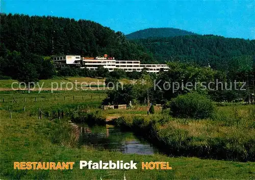 AK / Ansichtskarte Dahn Hotel Restaurant Pfalzblick Partie am Bach Kat. Dahn