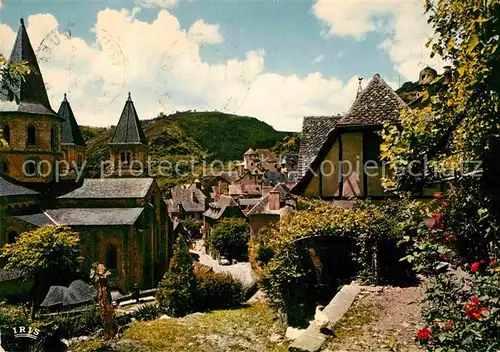 AK / Ansichtskarte Conques en Rouergue Pyrenees Region Eglise Sainte Foy vieilles maisons