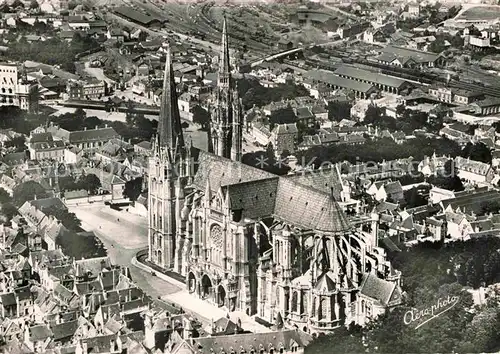 AK / Ansichtskarte Chartres Eure et Loir Cathedrale Vue Aerienne  Kat. Chartres