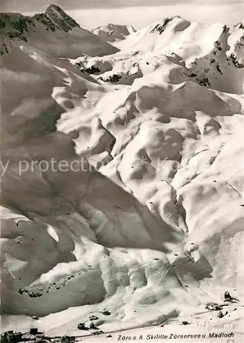 AK / Ansichtskarte Zuers Arlberg Skilifte Zuersersee und Madloch Gebirgspanorama Alpen
