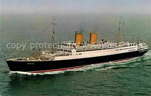 AK / Ansichtskarte Dampfer Oceanliner MS Berlin  Kat. Schiffe