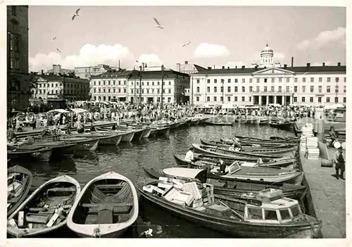 AK / Ansichtskarte Helsinki Kauppatori Hafen Kat. Helsinki