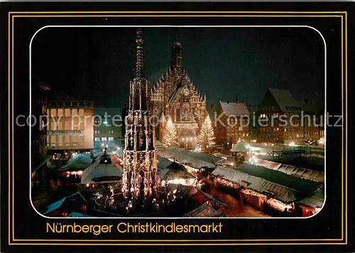 AK / Ansichtskarte Nuernberg Christkindlmarkt Schoener Brunnen Kirche Nachtaufnahme Kat. Nuernberg