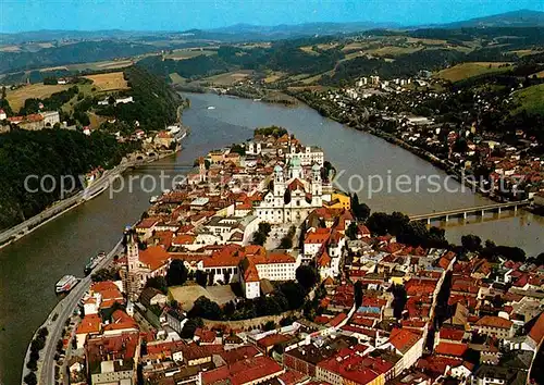 AK / Ansichtskarte Passau Dreifluessestadt Zusammenfluss von Donau Inn und Ilz Fliegeraufnahme Kat. Passau