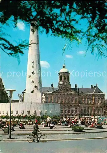 AK / Ansichtskarte Amsterdam Niederlande Dam met Nationaal Monument en Koninklijk Paleis Kat. Amsterdam