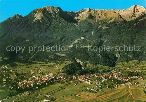 AK / Ansichtskarte Imst Tirol gegen oedkarlekopf Muttekopf Lechtaler Alpen Fliegeraufnahme Kat. Imst