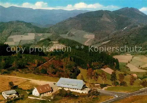 AK / Ansichtskarte Oberprechtal Hoehengasthaus Pension Landwassereck Fliegeraufnahme  Kat. Elzach