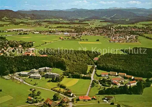 AK / Ansichtskarte Neutrauchburg mit Argentalklinik und Kuranstalt Alpenblick Fliegeraufnahme Kat. Isny im Allgaeu