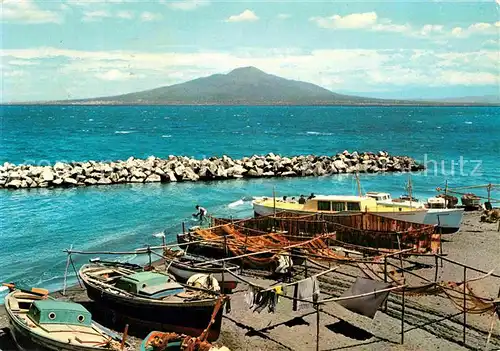 AK / Ansichtskarte Sorrento Campania Il Vesuvio visto dalla Marina grande Vulkan Kat. Sorrento