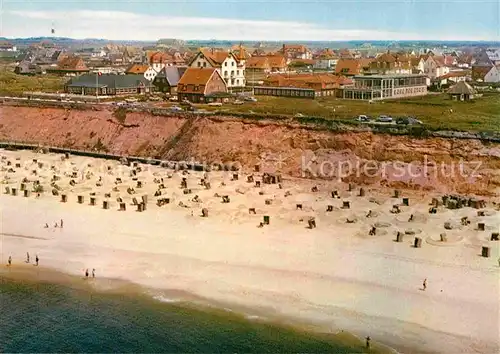 AK / Ansichtskarte Wenningstedt Sylt Fliegeraufnahme mit Strand Kat. Wenningstedt Braderup (Sylt)