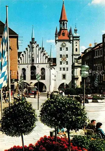 AK / Ansichtskarte Muenchen Marienplatz mit Altem Rathaus Kat. Muenchen