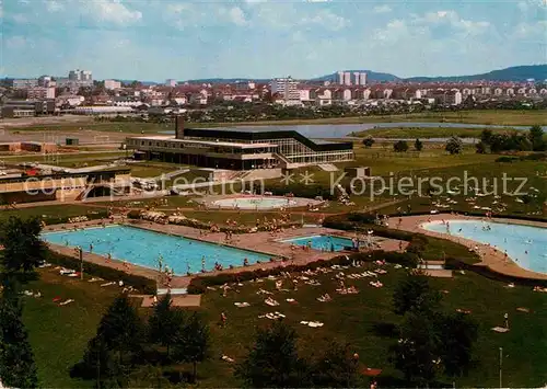 AK / Ansichtskarte Giessen Lahn Freischwimm und Hallenbad Kat. Giessen