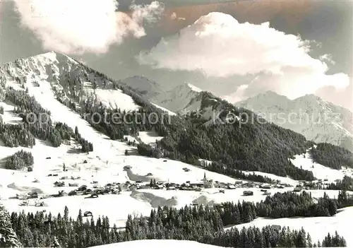 AK / Ansichtskarte Riezlern Kleinwalsertal Vorarlberg Winterpanorama mit Gehrenspitze Hammerspitze Kuehgehrenspitze Tannheimer Berge Kat. Mittelberg