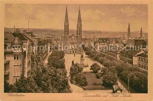 AK / Ansichtskarte Wiesbaden Luisenplatz mit Katholischer Kirche Kat. Wiesbaden