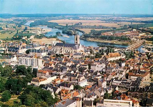 AK / Ansichtskarte Nevers Nievre Fliegeraufnahme Ville et la vallee de la Loire  Kat. Nevers