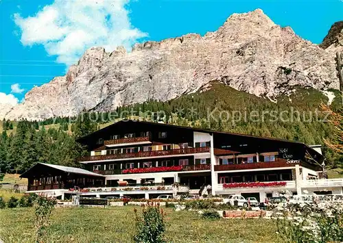 AK / Ansichtskarte San Cassiano Badia Hotel Ciasa Salares verso Gruppo la Varella