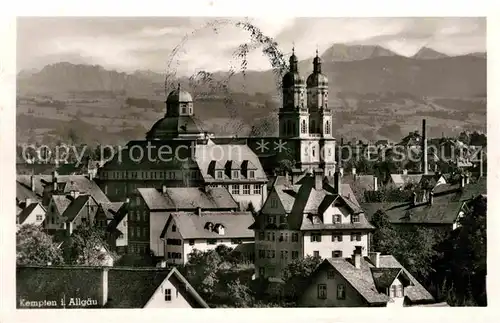 AK / Ansichtskarte Kempten Allgaeu Altstadt mit Kirche Alpen Kat. Kempten (Allgaeu)