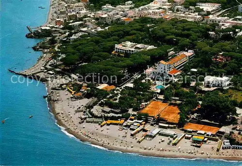 AK / Ansichtskarte Ischia Porto Fliegeraufnahme Strand