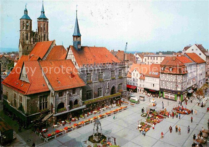 AK / Ansichtskarte Goettingen Niedersachsen Rathaus Marktplatz Kirche ...