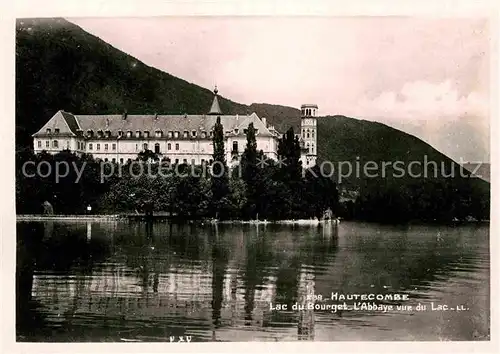 AK / Ansichtskarte Hautecombe Abbaye vue du Lac du Bourget Kat. Saint Pierre de Curtille